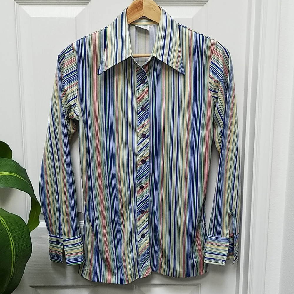 Vintage Queens Way to Fashion top